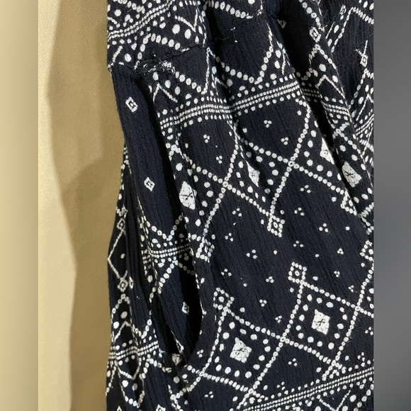 Ripcurl romper with pockets size medium - Picture 6 of 8